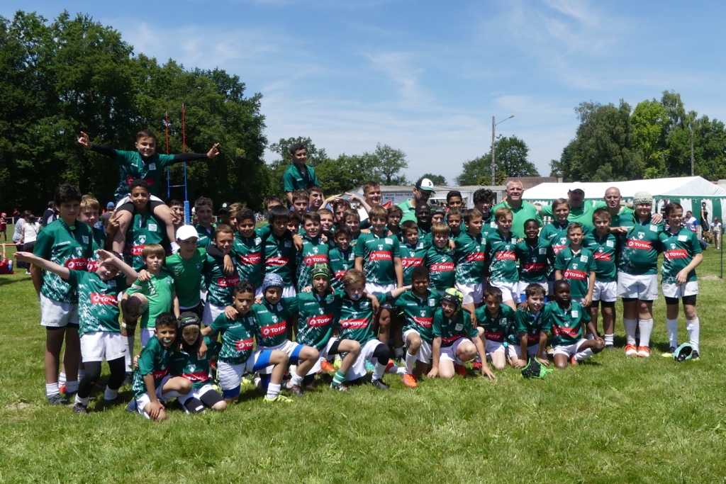 L'Ecole de rugby au tournoi de Thèze